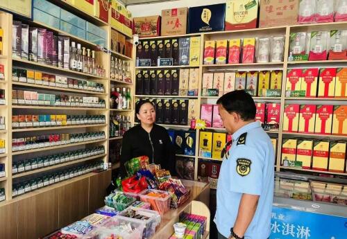 臨夏市市場(chǎng)監(jiān)管局多措并舉推進(jìn)食品銷售風(fēng)險(xiǎn)分級(jí)監(jiān)管 筑牢食品安全防線
